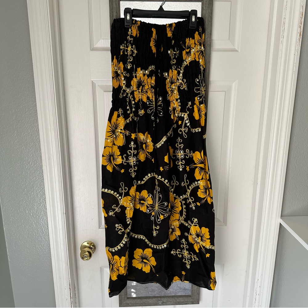 2 for $13 Smocked maxi midi dress size one size fits most - Picture 4 of 6